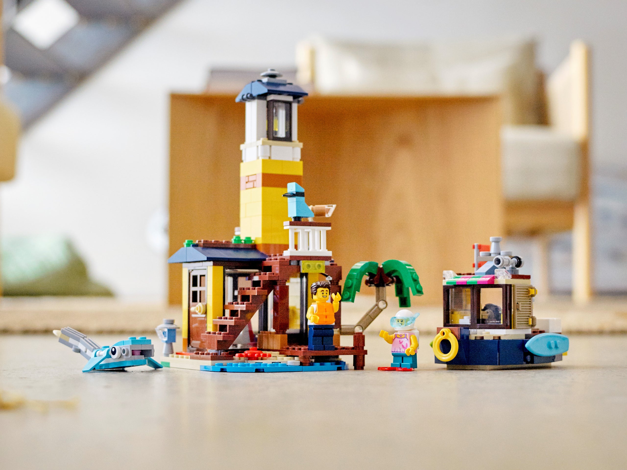 Surfer Beach House 31118 LEGO Creator Buy online Harold s Harold s Toy Store Ltd Church Stretton Shropshire